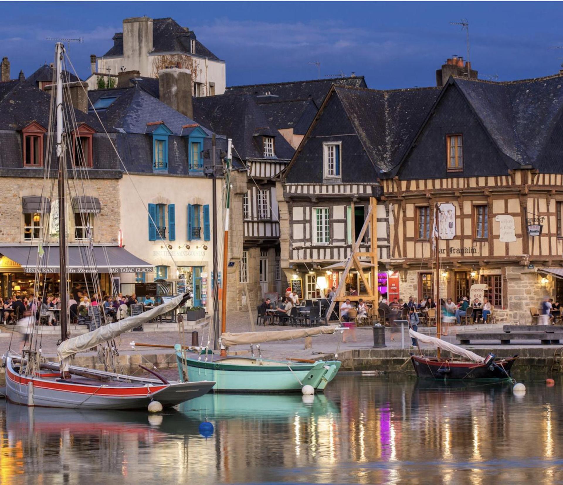 Coup De Coeur Sur Le Port De St Goustan, Tres Bel Appartement Avec Terrasse Auray Exterior photo